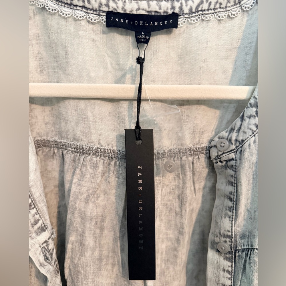 NWT Jane + Delancey Acid Wash Chambray Peplum Blouse Size L - Picture 12 of 12